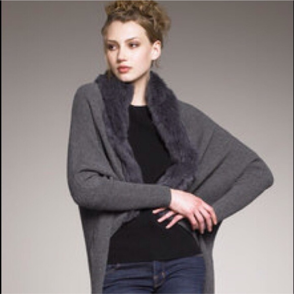 New Joie removable fur collar cashmere sweater